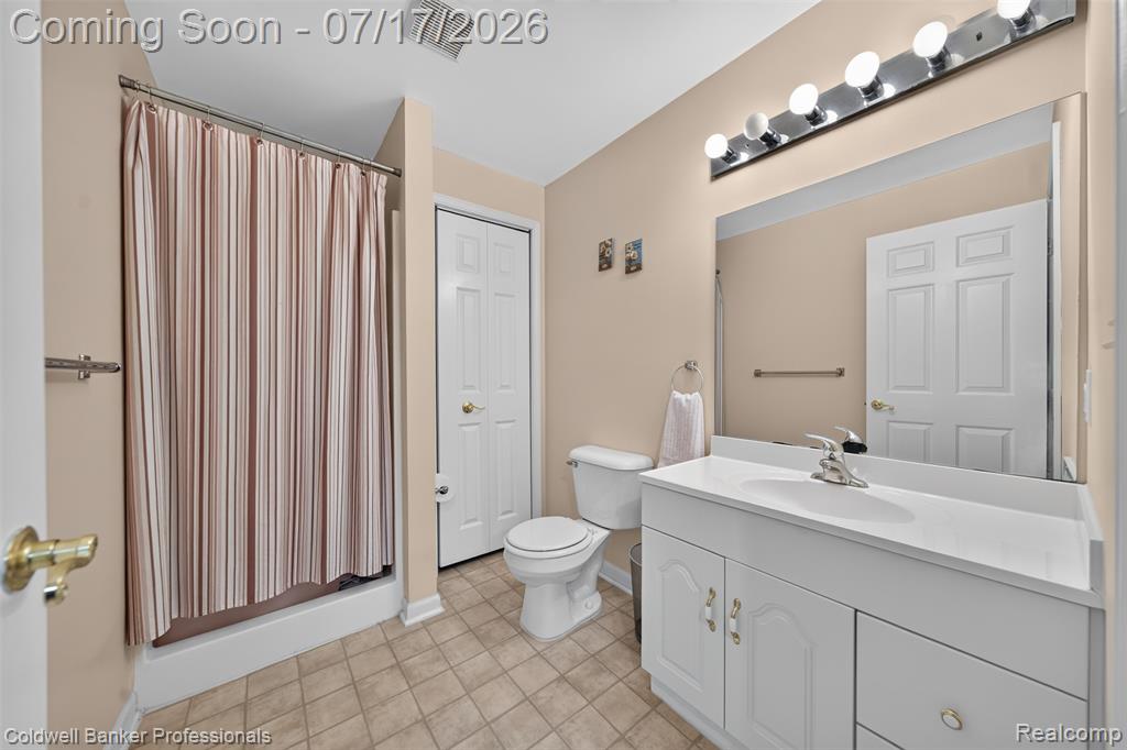 26606 Hales Street, Madison Heights, MI 48071 — Photo 22