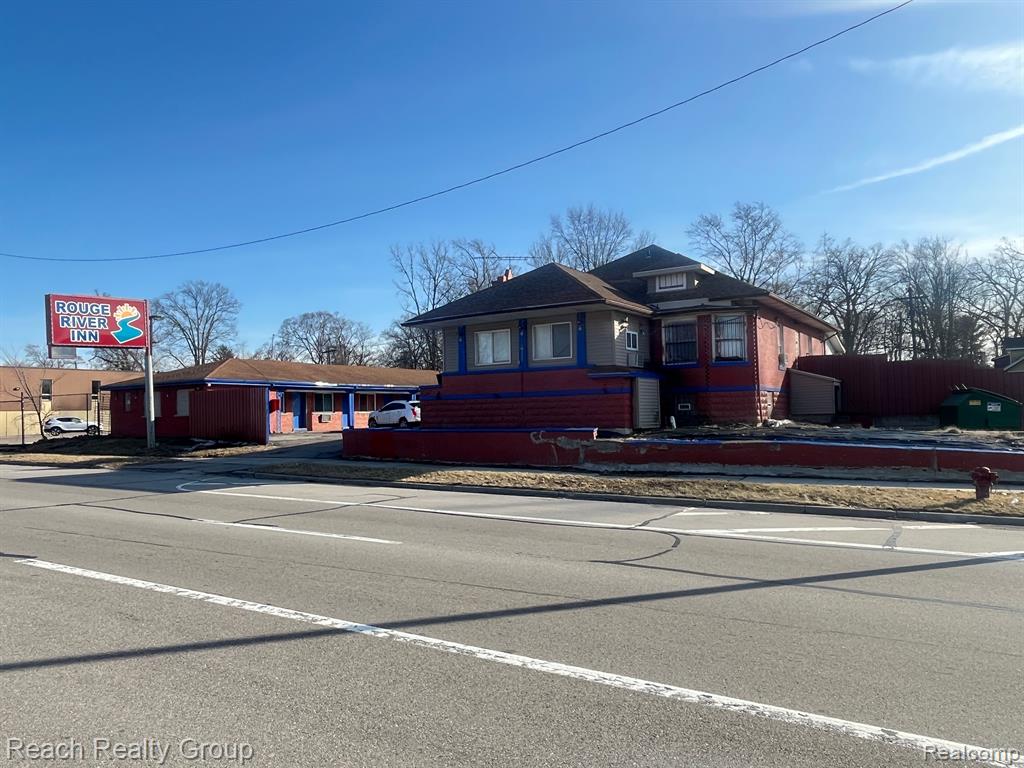 22755 GRAND RIVER Avenue - Photo 3