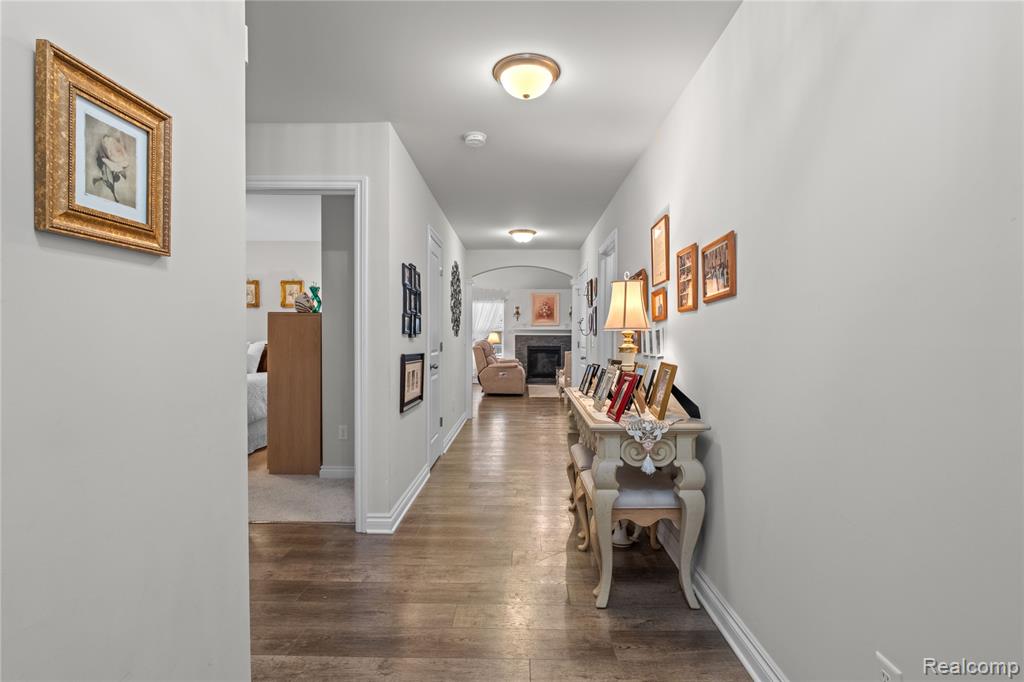 13704 Chester Court, Belleville, MI 48111 — Photo 4