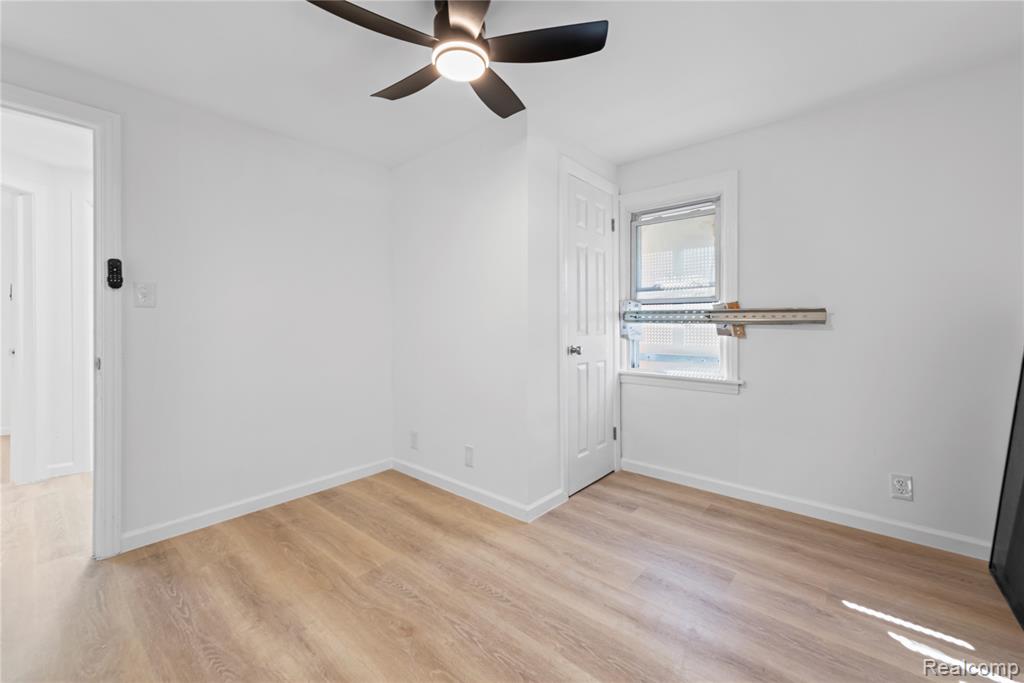 16560 Oakfield Street, Detroit, MI 48235 — Photo 17