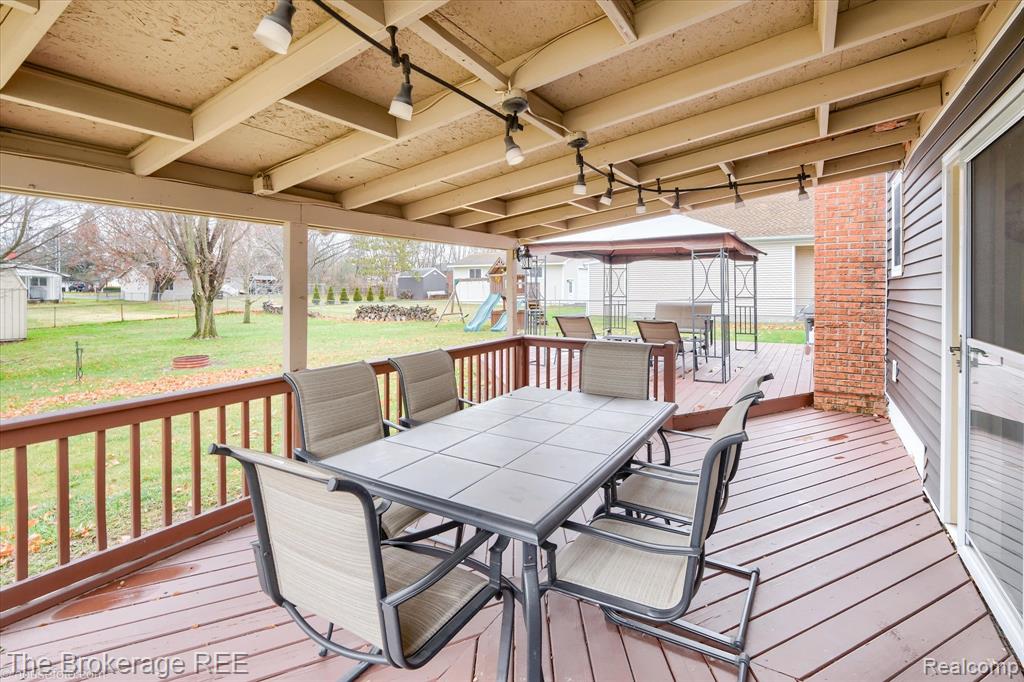 5107 Hartland Drive, Flint, MI 48506 — Photo 10