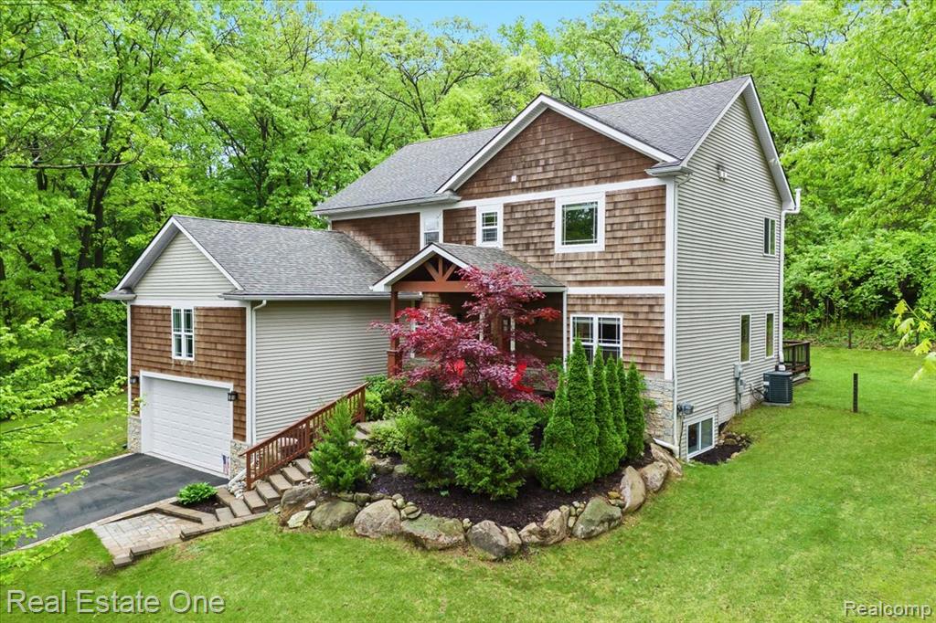 9327 VAN ANTWERP Road, Brighton, MI 48116 — Photo 3
