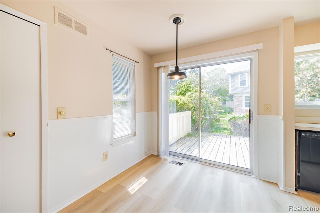 2960 WHITTIER Court, Ann Arbor, MI 48104 — Photo 6