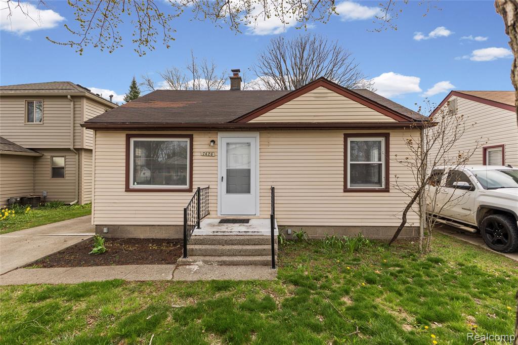 7426 Floral Street, Westland, MI — Photo 2