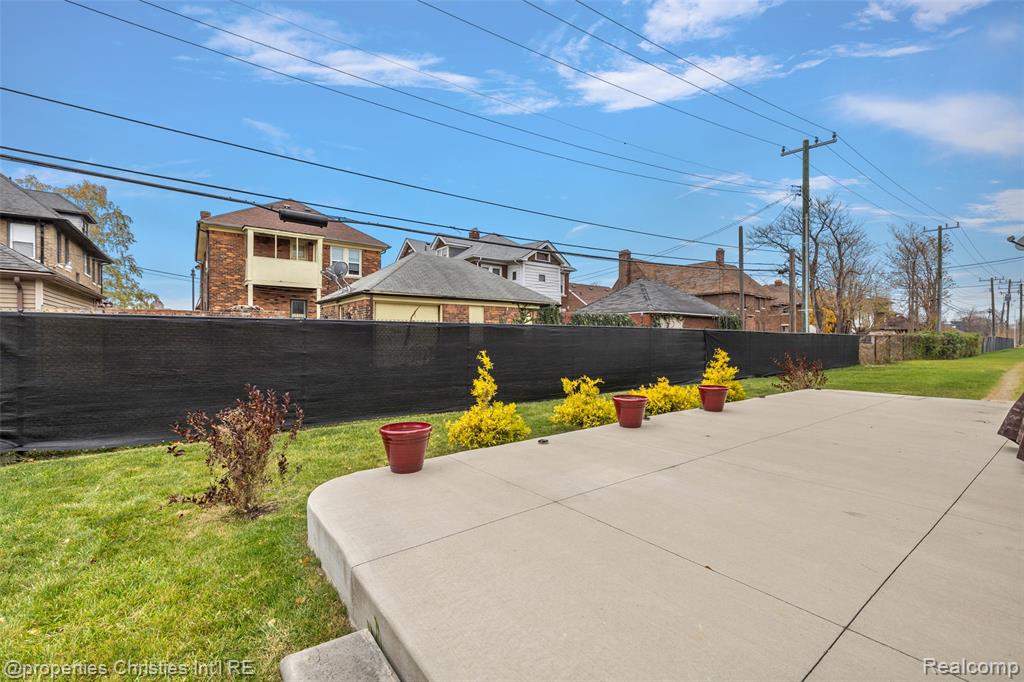 781 Saint Clair Street, Detroit, MI 48214 — Photo 48