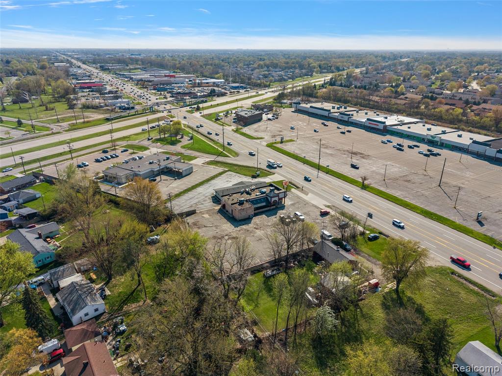 37116 S Groesbeck Highway, Clinton Twp, MI 48036 — Photo 18
