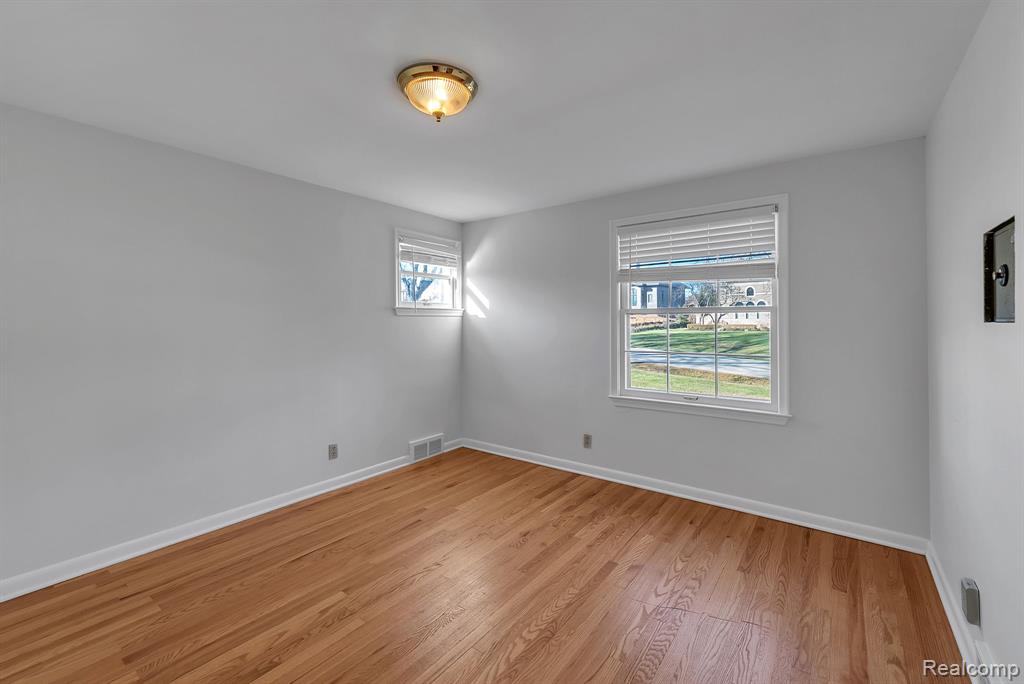 4265 Pine Tree Trail, Bloomfield Hills, MI 48302 — Photo 27