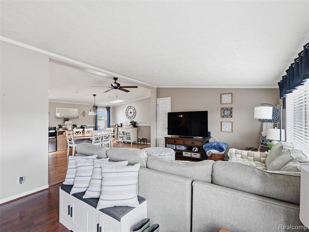 9695 Bloomsbury Circle, Northville, MI 48167 — Photo 4