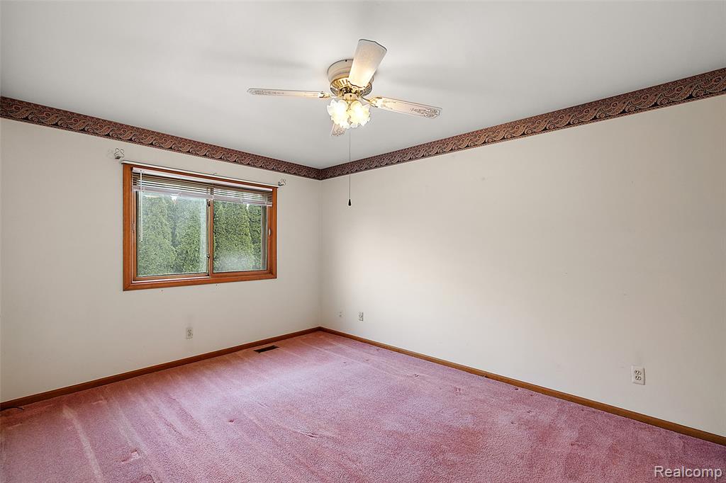 42590 Schienle Lane, Clinton Twp, MI 48038 — Photo 43