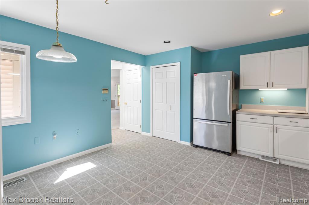 21394 Magnolia Court, 7, Farmington Hills, MI 48336 — Photo 5