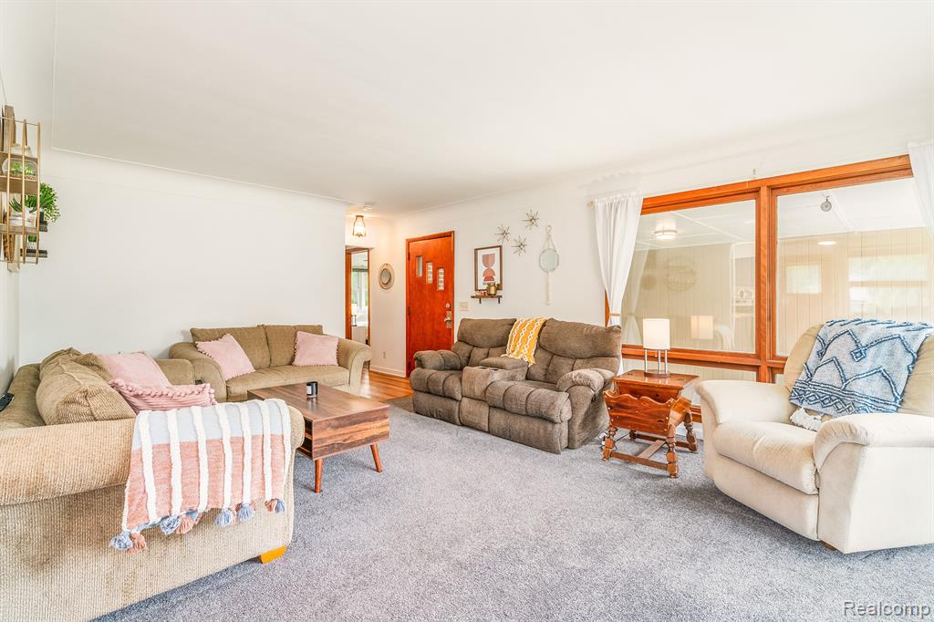 611 N IVANHOE Avenue, Ypsilanti, MI 48198 — Photo 14