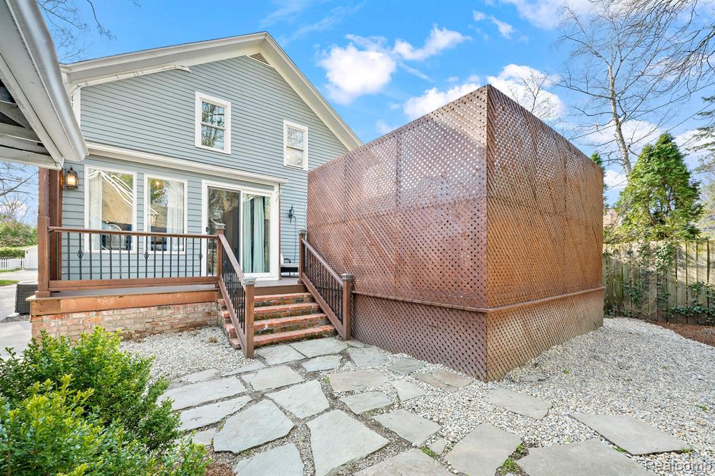 397 KERCHEVAL Avenue, Grosse Pointe Farms, MI 48236 — Photo 54