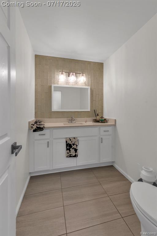 6081 Beachwood Drive, West Bloomfield, MI 48324 — Photo 20