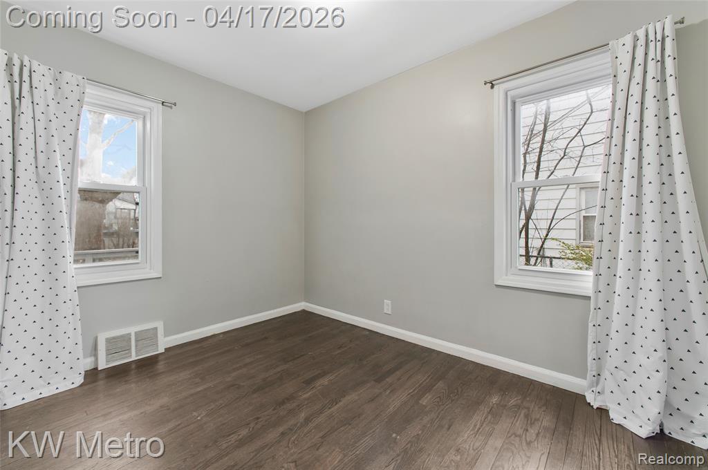 4289 Oakshire Avenue, Berkley, MI 48072 — Photo 10