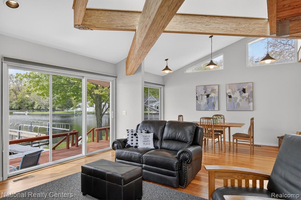 11505 Sunset Boulevard, Pinckney, MI 48169 — Photo 16