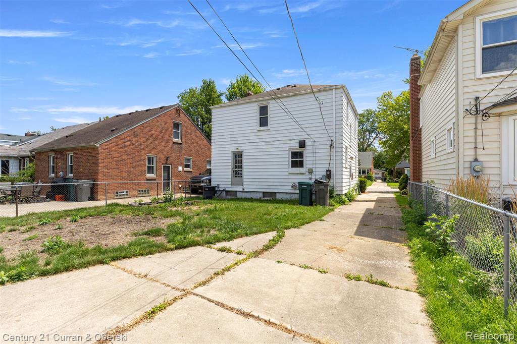 711 N Highland Street, Dearborn, MI 48128 — Photo 29