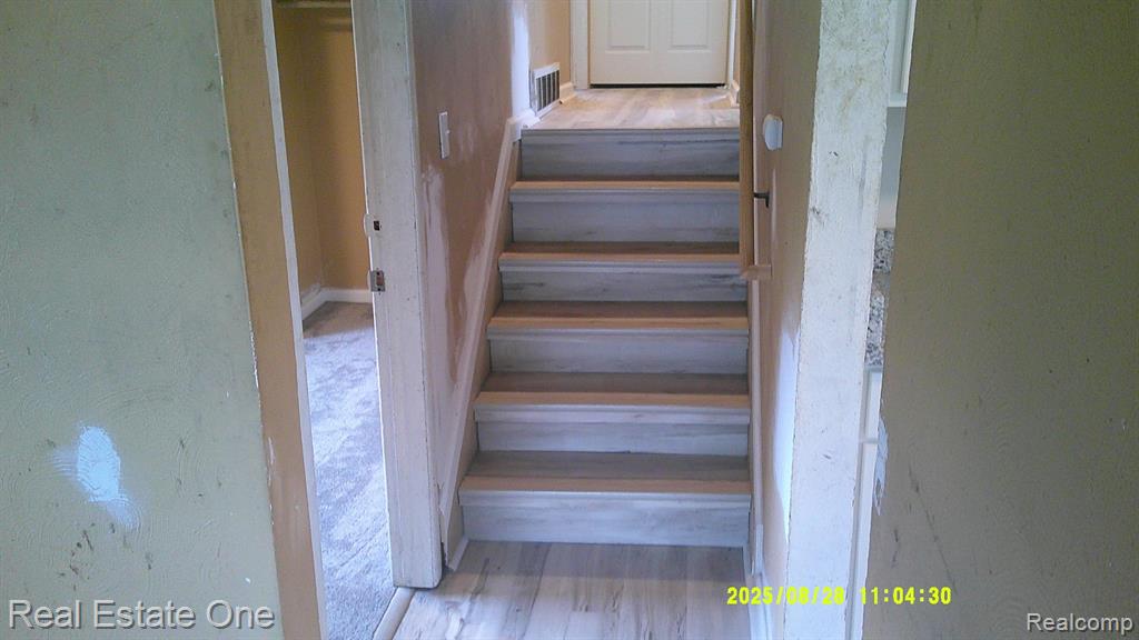 7716 Artesian Street, Detroit, MI 48228 — Photo 10