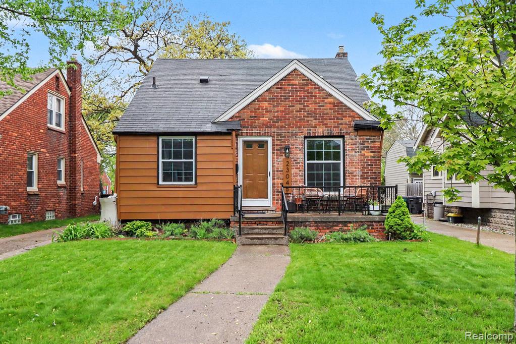 23045 Sherman Street, Oak Park, MI 48237 — Photo 2
