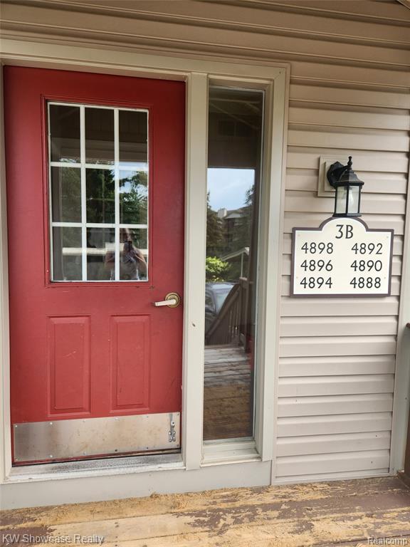 4896 Harbor Point Drive Drive, Waterford, MI — Photo 3