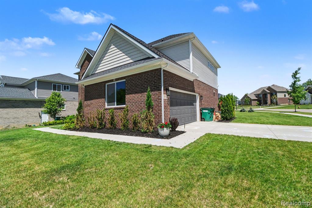 5531 Morgan Lake Drive, Clarkston, MI 48348 — Photo 24