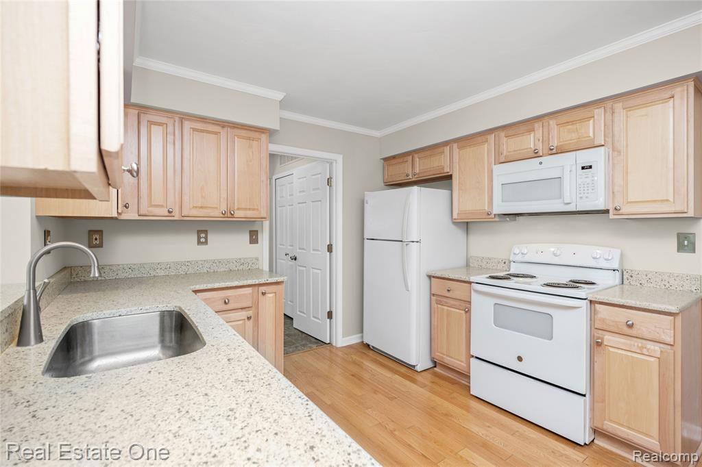 9503 Edward Drive, Brighton, MI 48114 — Photo 19