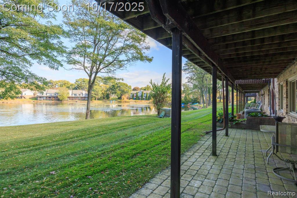 7109 Bluewater Drive, Clarkston, MI 48348 — Photo 32