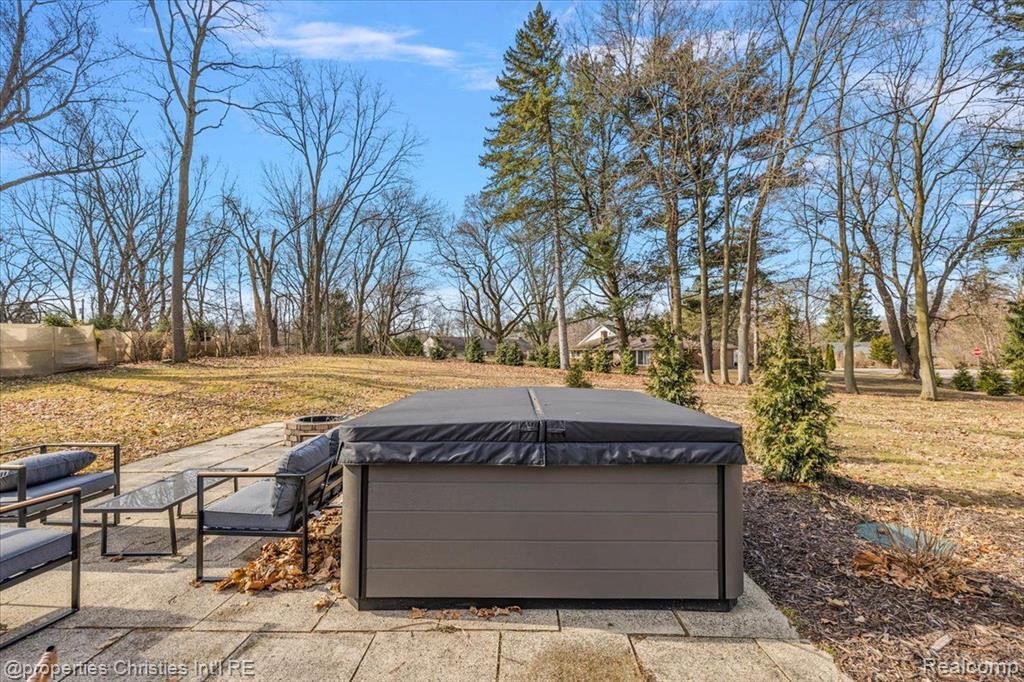 4361 MEADOWLANE Court, Bloomfield Hills, MI 48304 — Photo 13