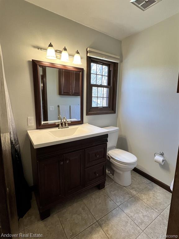 6676 KEITHCREST Drive, Temperance, MI 48182 — Photo 19