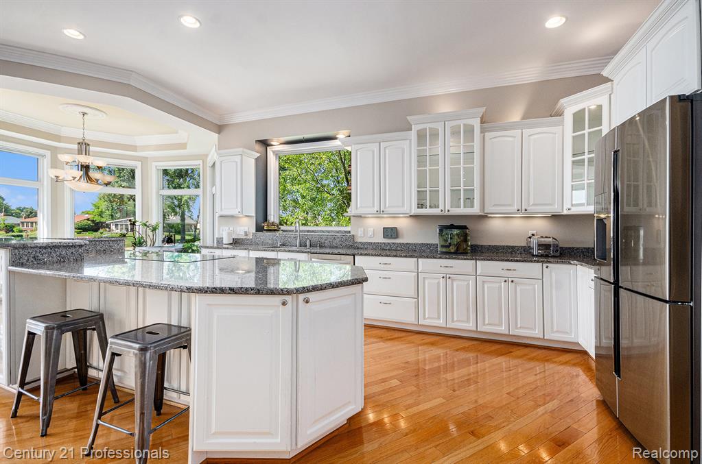 9020 Huron Bluffs Drive, White Lake, MI — Photo 12