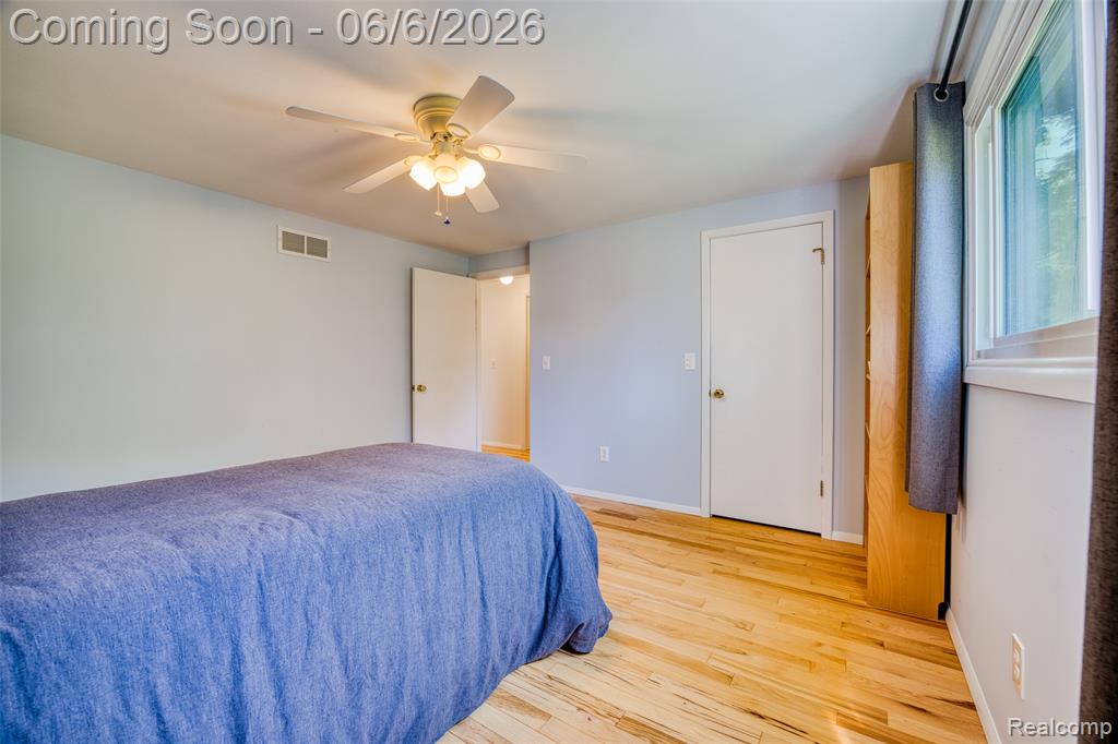 36275 Congress Road, Farmington, MI 48335 — Photo 31