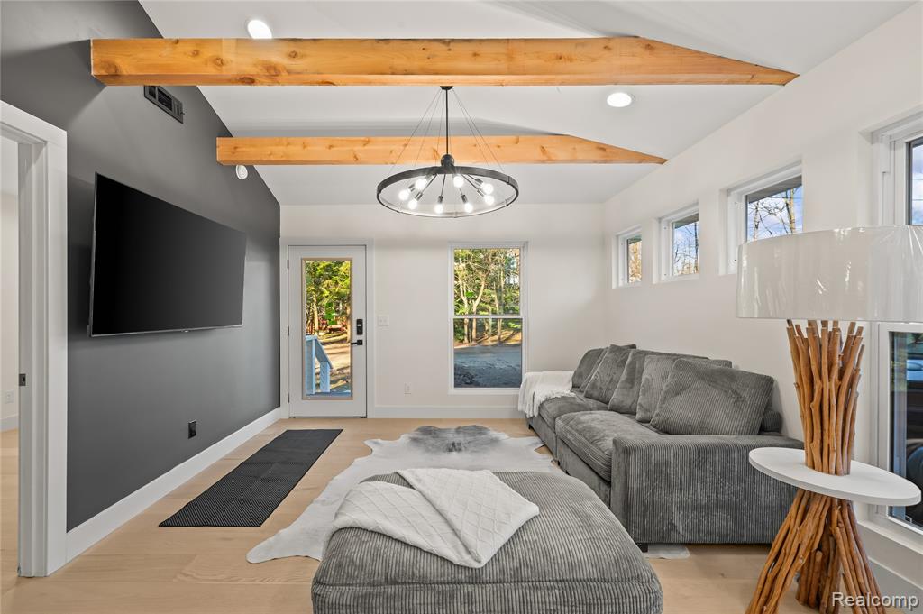 15801 Oak Avenue, Union Pier, MI 49129 — Photo 9