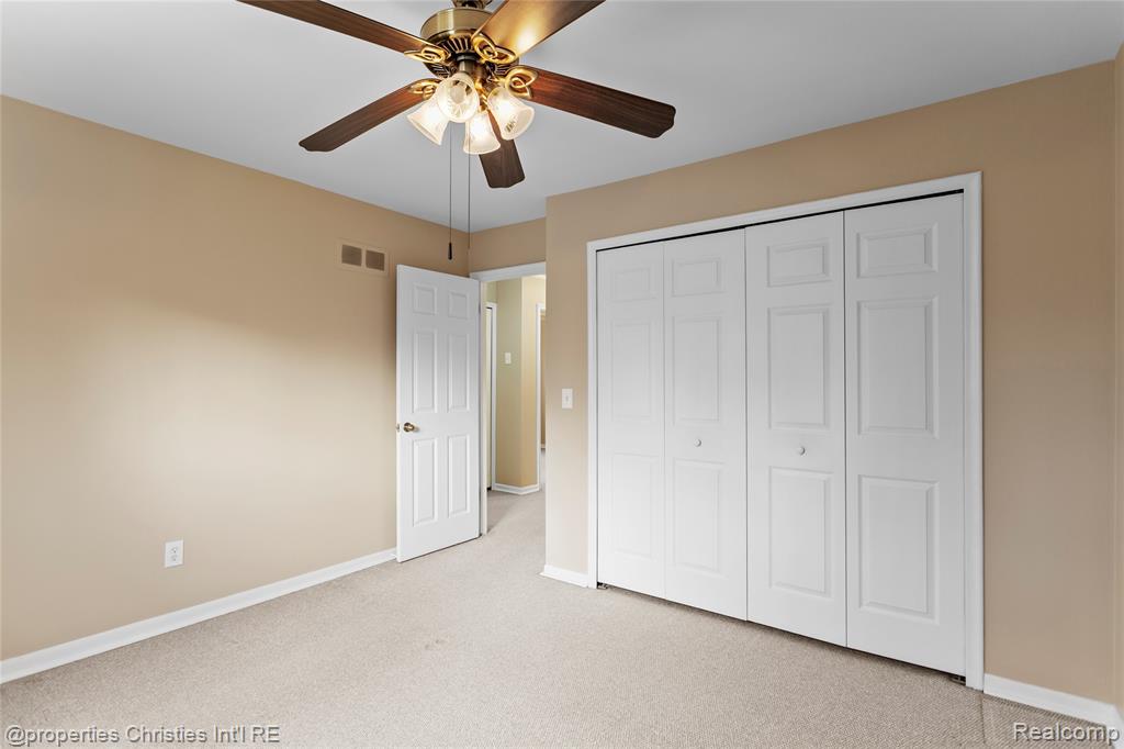 8834 Janis Street, Shelby Twp, MI 48317 — Photo 22