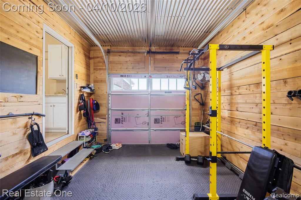 120 Crestview Drive, Rochester, MI 48306 — Photo 42