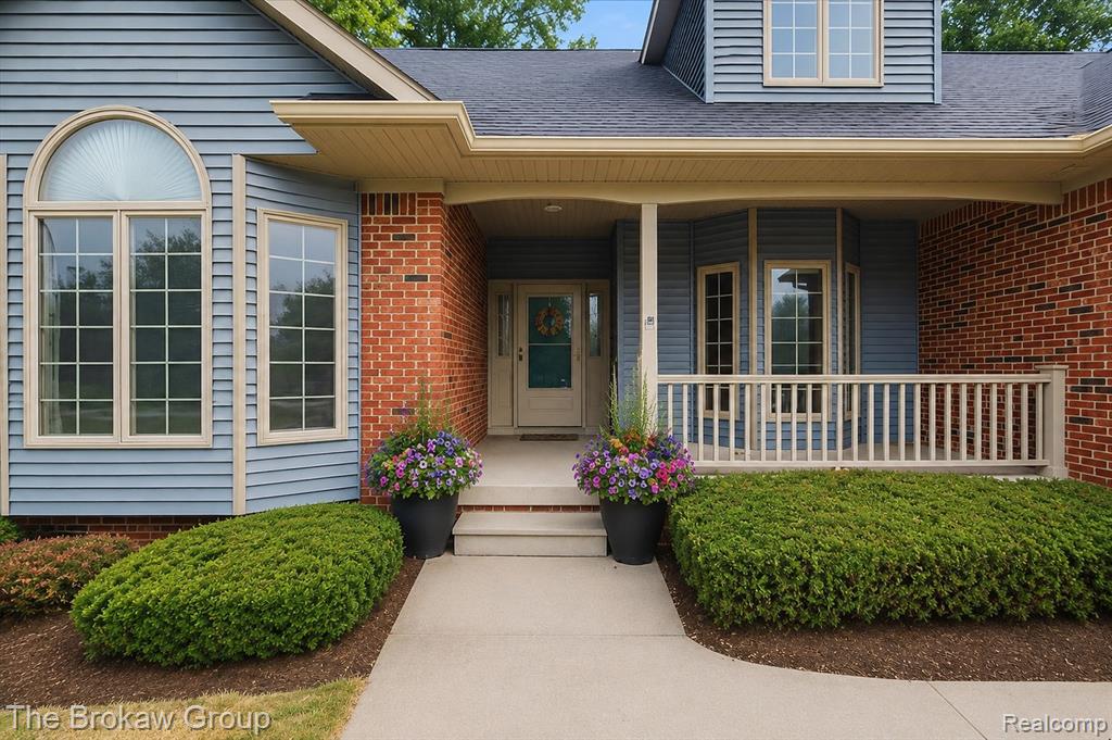 10261 Coachman Court, Davison, MI 48423 — Photo 9