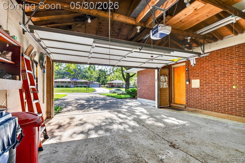 721 Robbinann Drive, Waterford, MI 48328 — Photo 37