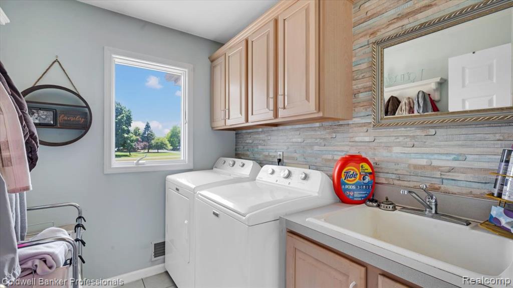5554 Sandy Lane, Columbiaville, MI 48421 — Photo 25