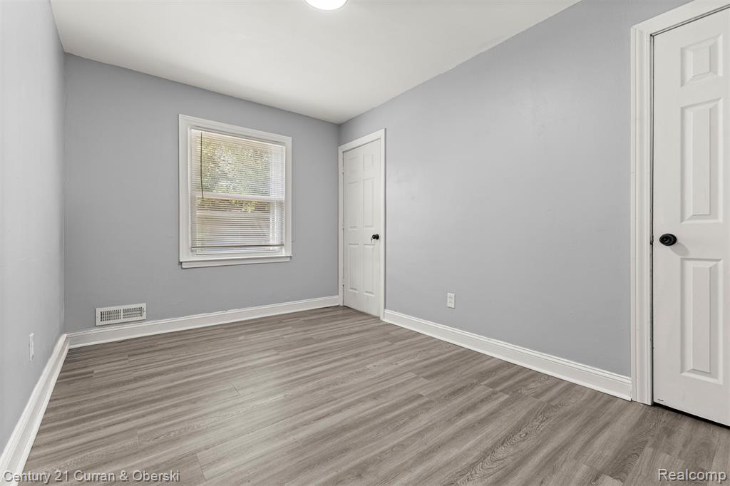 26431 Stollman Drive, Inkster, MI 48141 — Photo 13