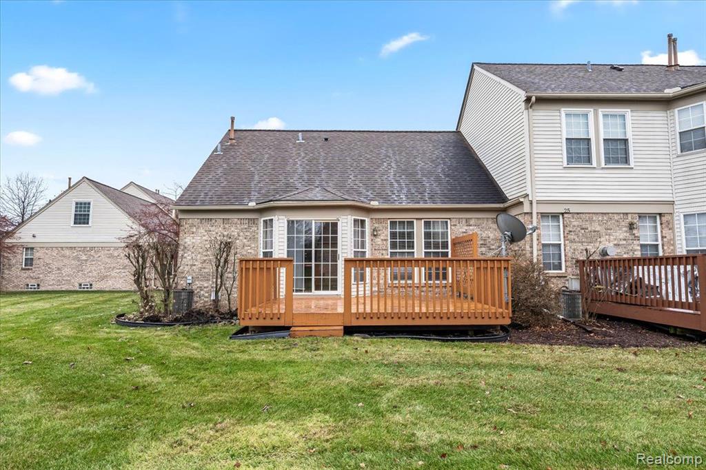 3864 HUNTERS WAY, Canton, MI 48188 — Photo 25