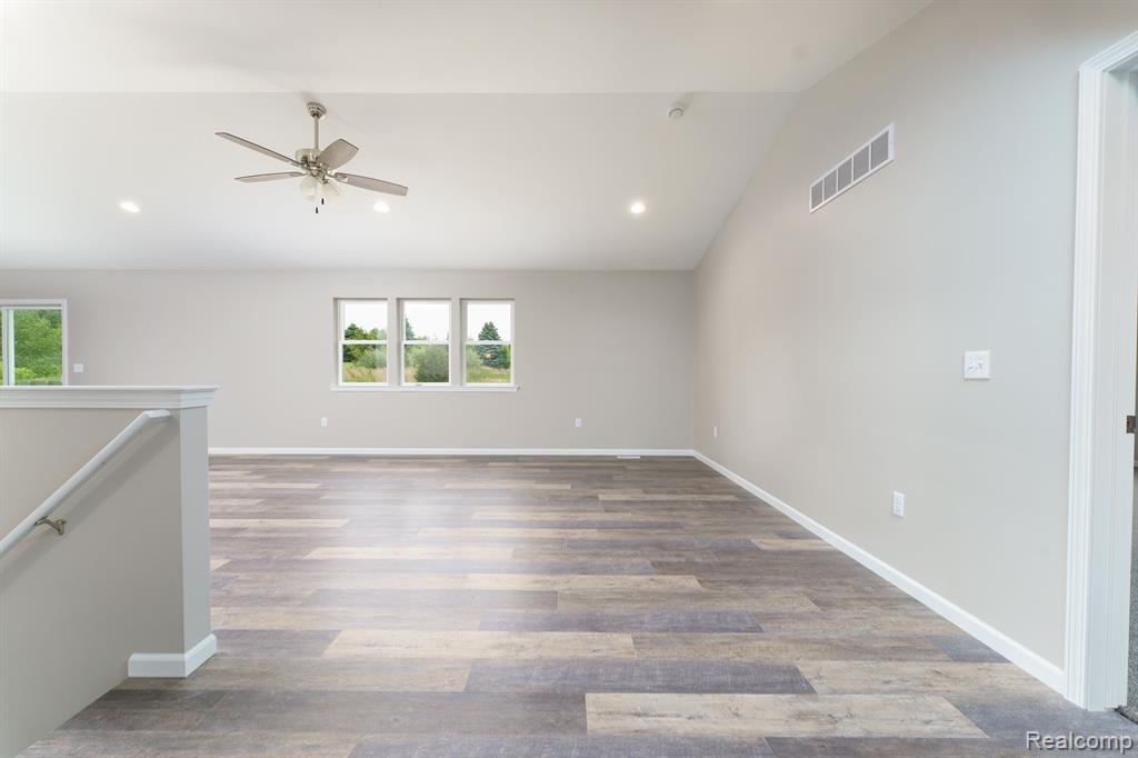 9674 IOSCO RIDGE Drive, Gregory, MI 48137 — Photo 15