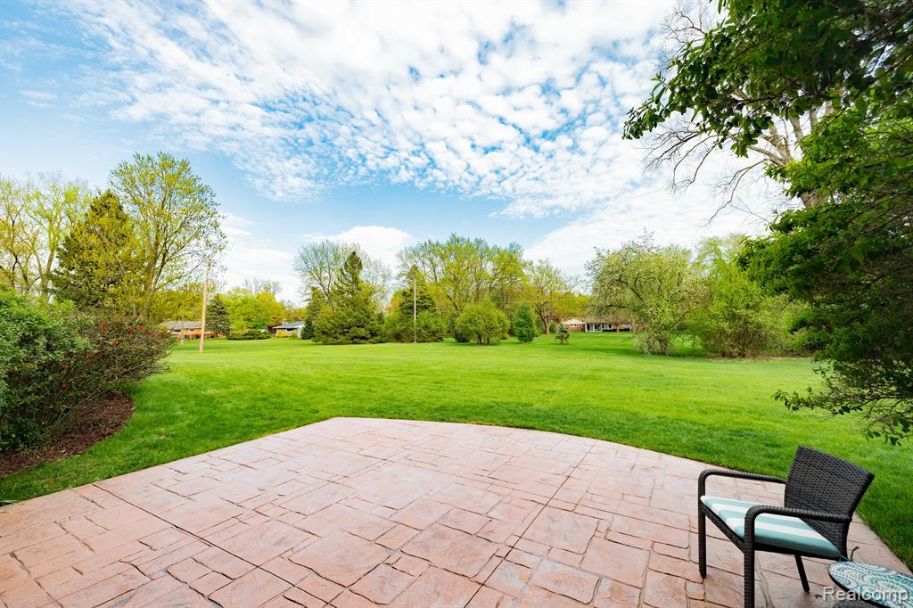 868 HELSTON Road, Bloomfield Hills, MI 48304 — Photo 42