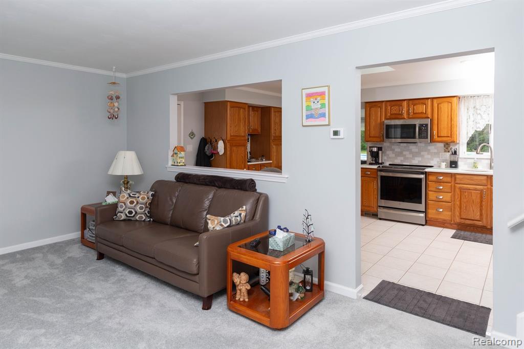 9026 Woodside Road, Northville, MI 48167 — Photo 13