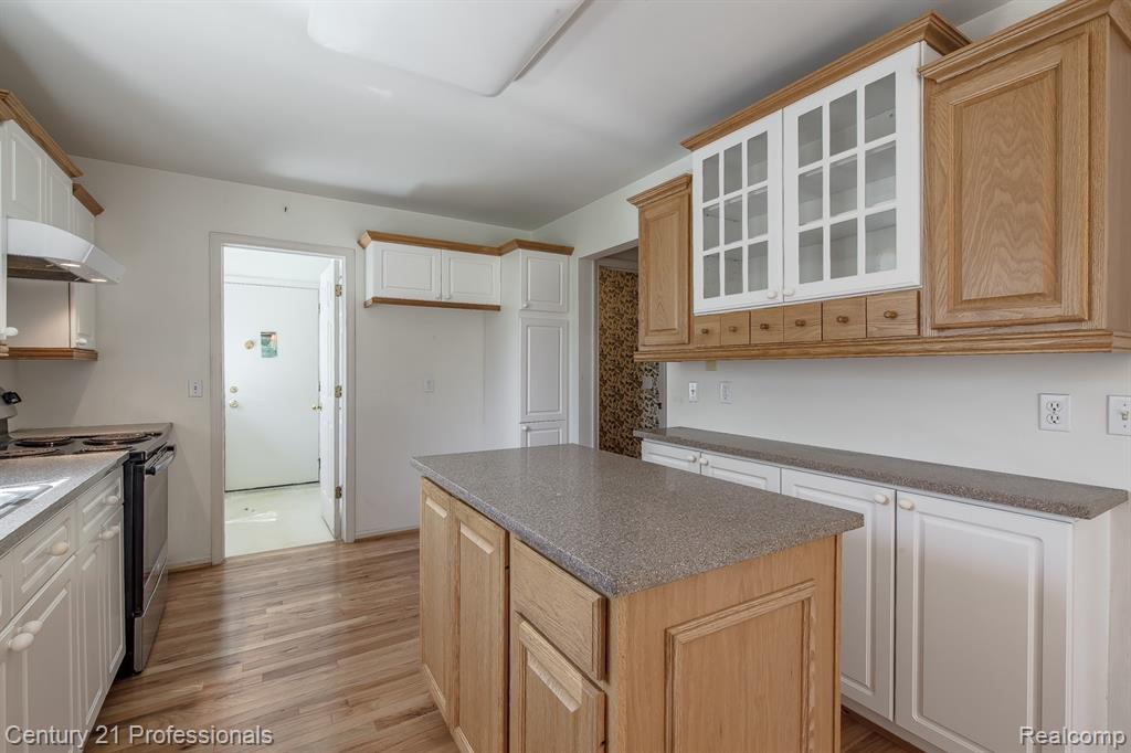 4970 Fox Chase Drive, White Lake, MI 48383 — Photo 19