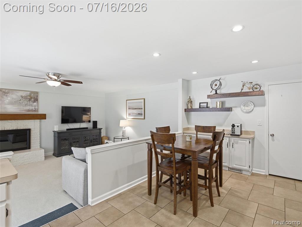 6229 Sandshores Drive, Troy, MI 48085 — Photo 8