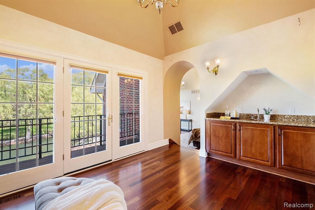 8294 WARWICK GROVES, Grand Blanc, MI 48439 — Photo 32