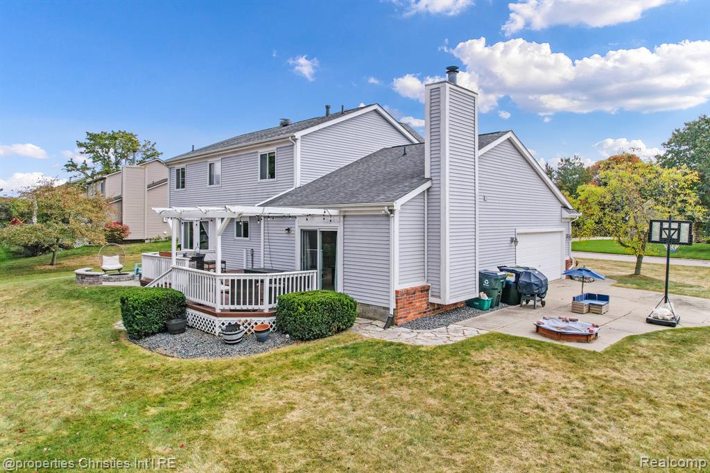921 River Valley Drive, Lake Orion, MI 48362 — Photo 48