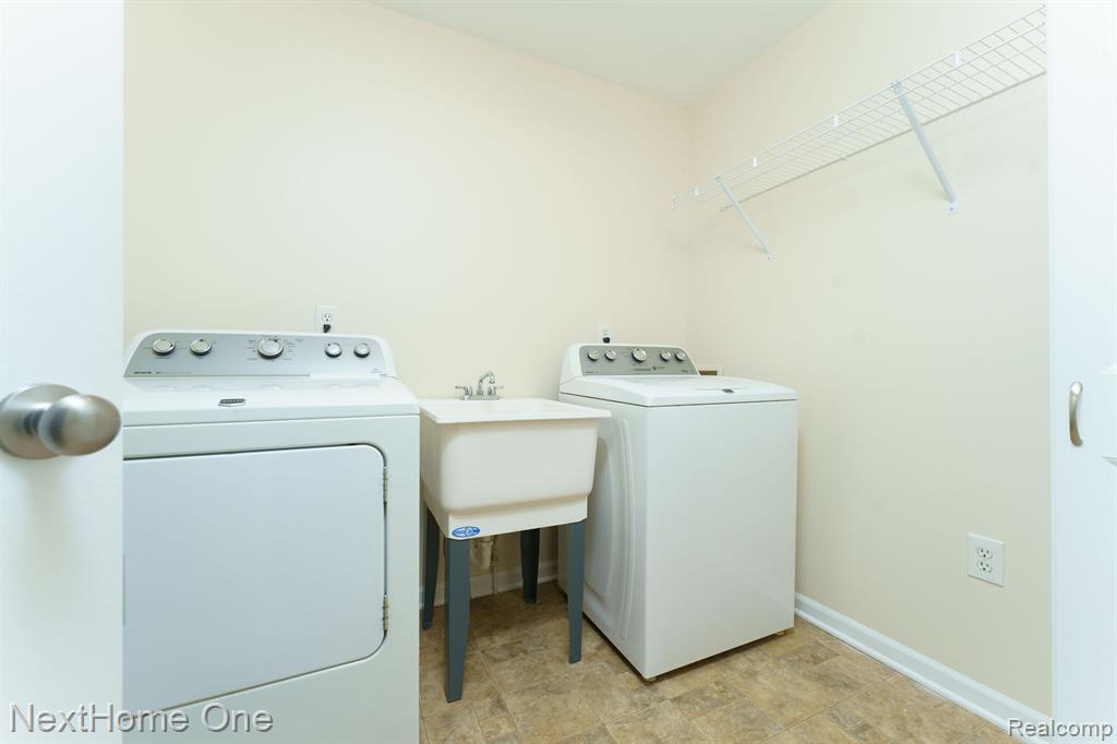 4102 HAMPTON RIDGE Boulevard, Howell, MI 48843 — Photo 12