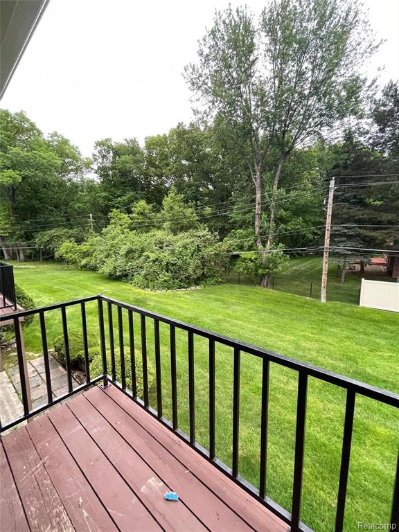 7550 WOODVIEW ST APT 3, Westland, MI — Photo 2