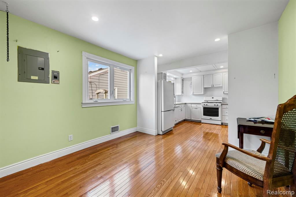 4010 Linwood Avenue, Royal Oak, MI 48073 — Photo 10