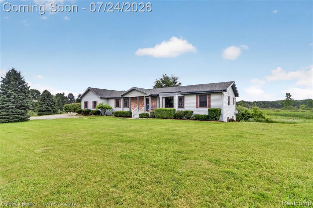 8175 Farley Road, Pinckney, MI 48169 — Photo 2
