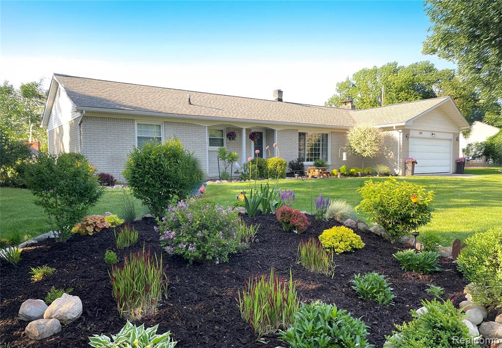 5541 Meadow Lane, Shelby Twp, MI 48316 — front exterior